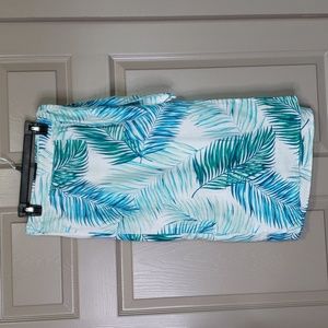 Tahari wrap skirt 100% linen Palm print size small